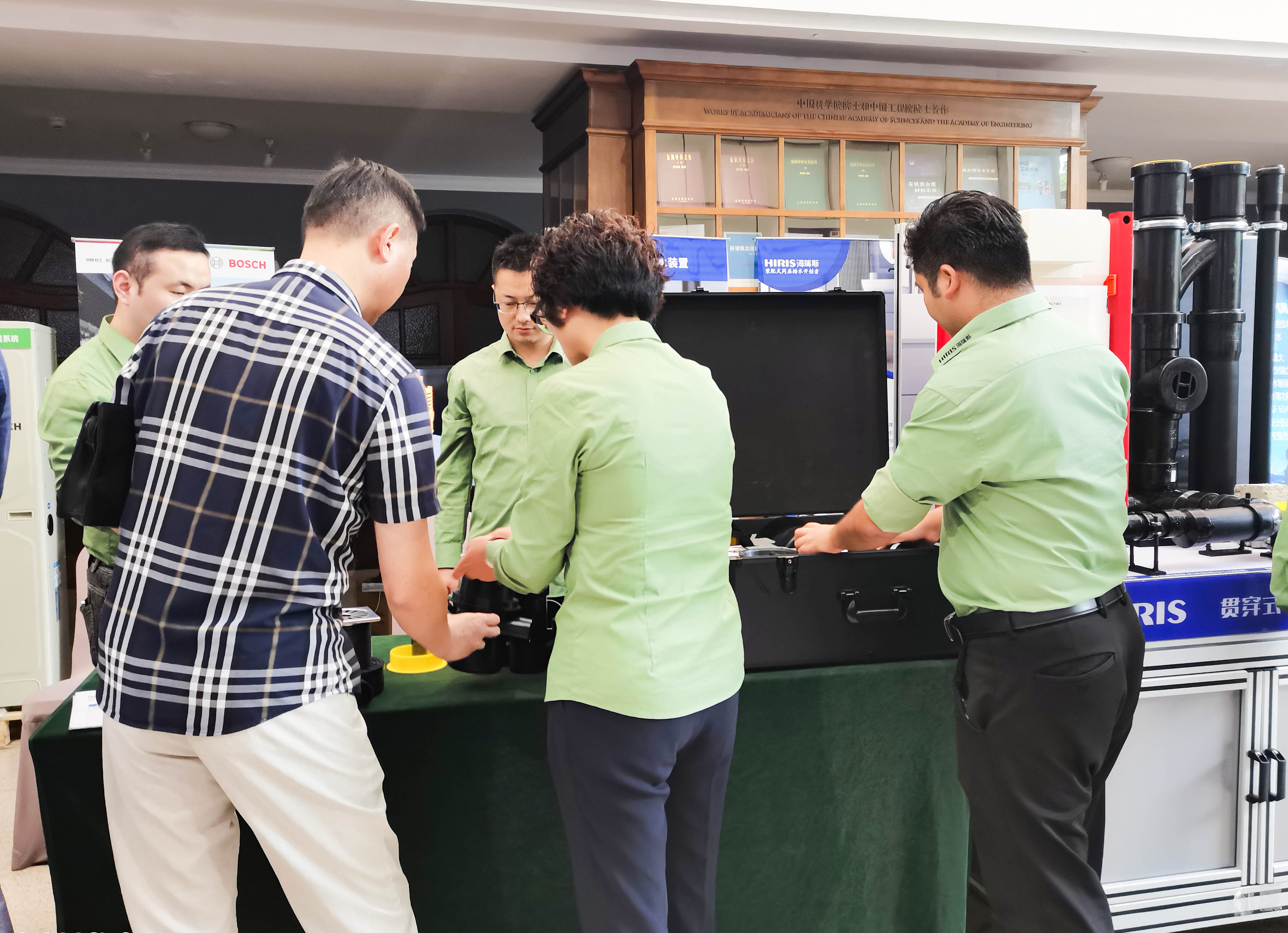 1727569635133127.jpg e9d7650b6c7abfa6b13af54e7d39efa.jpg