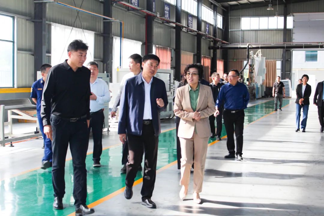 1728260712343823.jpg 7c6621a7371c6ee00ea0716229df25ca.jpg